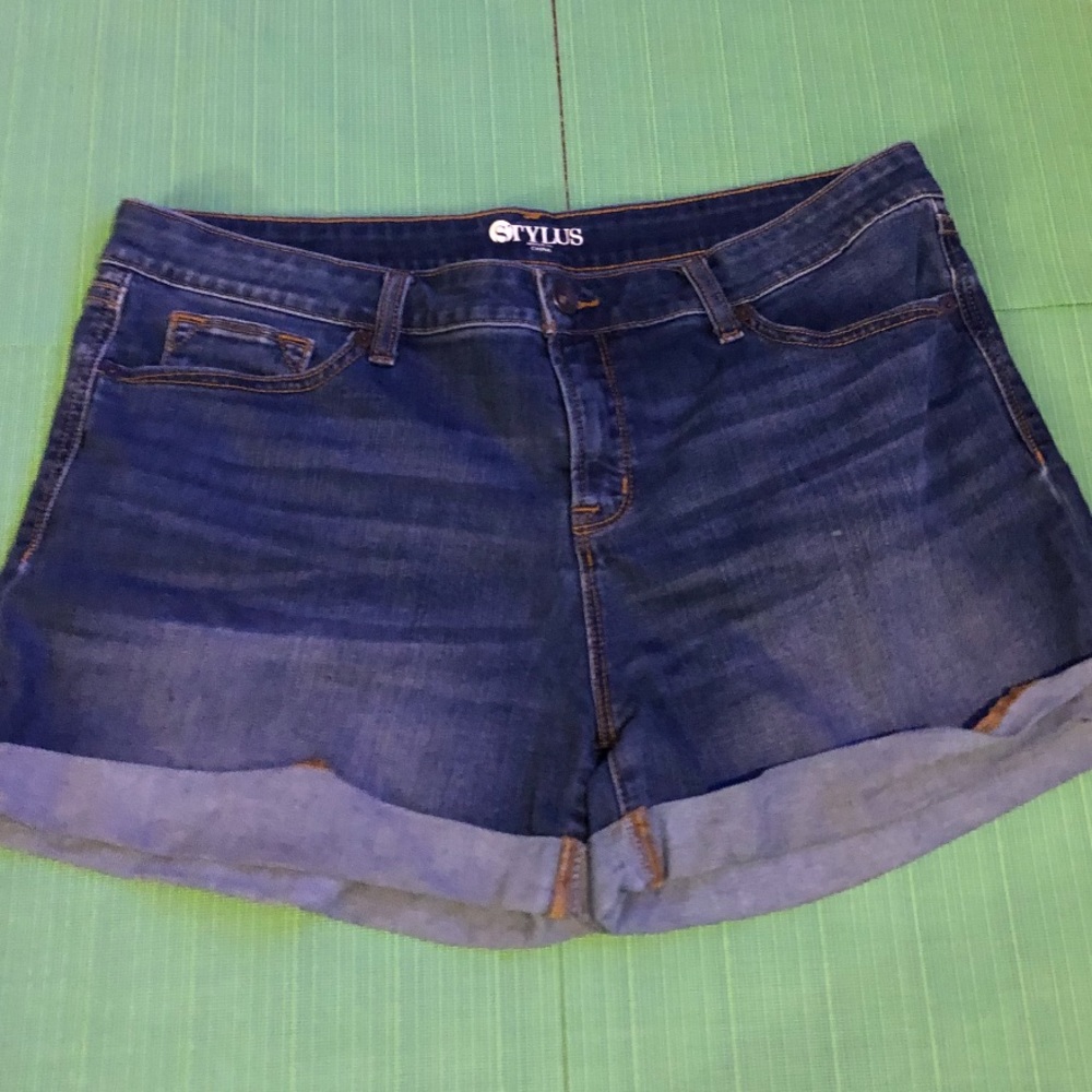 Women’s jean shorts
